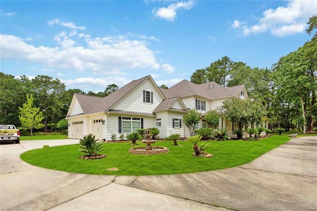 10714 Crestwater Cir, House other with 5 bedrooms, 5 bathrooms and 3 parking in Magnolia TX | Image 5