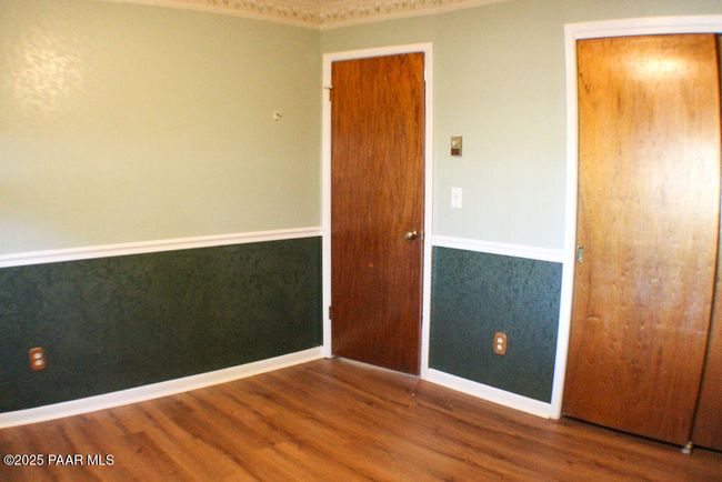 Colcord Guest Room | Image 18