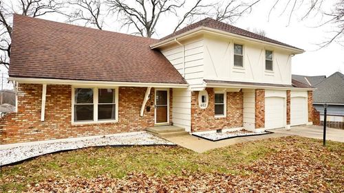 602 Murray Rd, Lee's Summit, MO, 64081-2347 | Card Image