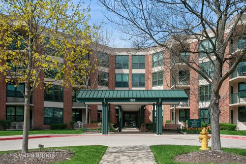 apt-369b-1285 Luther Ln, Arlington Heights, IL, 60004-8187 | Card Image