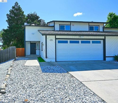 2725 Countrywood Dr, Antioch, CA, 94509-5184 | Card Image