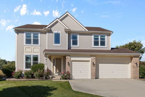 676 Quincy Ct, Carol Stream, IL, 60188-4742 | Card Image