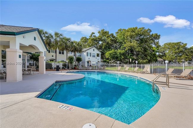 APT-1211 - 897 Fording Island Rd, Condo with 2 bedrooms, 2 bathrooms and null parking in Bluffton SC | Image 24