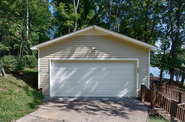 Two car detached garage | Image 19