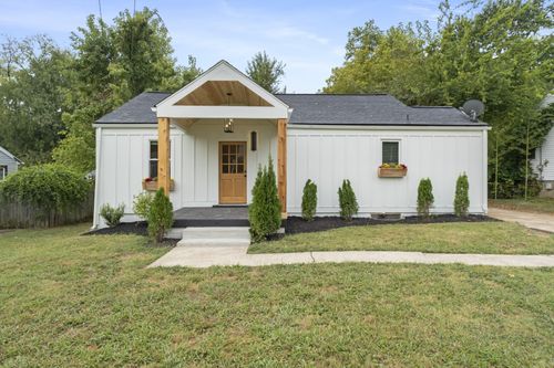 1062 Horseshoe Dr, Nashville, TN, 37216-2424 | Card Image