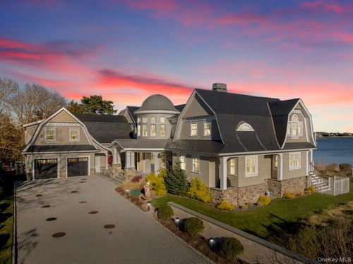 17 Ludlow Ln, Hampton Bays, NY, 11946-3414 | Card Image