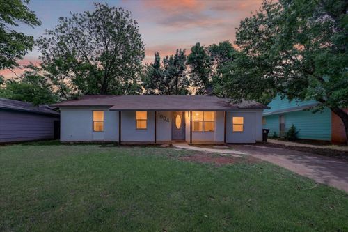1004 Woodbrook St, Arlington, TX, 76011-5010 | Card Image