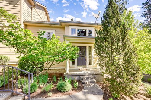 461 Holly St, Ashland, OR, 97520-2923 | Card Image