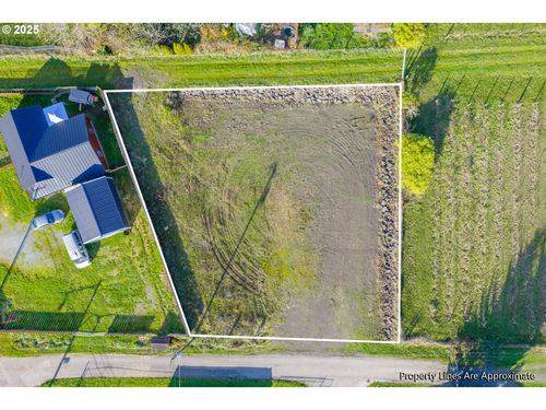 2047 Roseburg Rd, Myrtle Point, OR, 97458-1671 | Card Image