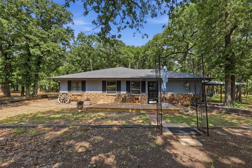 777 Wildwood Trl, Weatherford, TX, 76085-5721 | Card Image