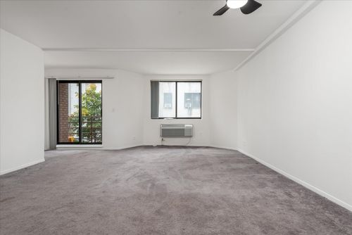apt-g2-11940 Metropolitan Ave, Kew Gardens, NY, 11415-2631 | Card Image