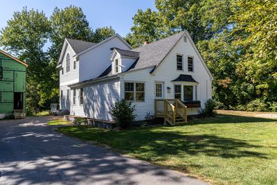 B - 14 Hobart Street, House other with 3 bedrooms, 2 bathrooms and null parking in Exeter NH | Image 1