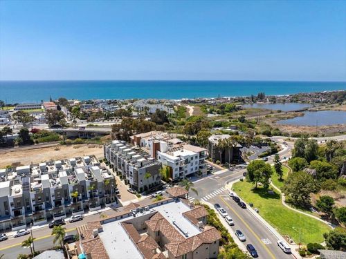 2511 State St, Carlsbad, CA, 92008-1624 | Card Image