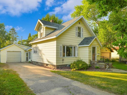 447 2nd Ave Ne, Perham, MN, 56573-1503 | Card Image