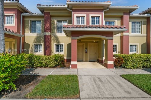 405-9430 Ivy Brook Run, FORT MYERS, FL, 33913-7762 | Card Image