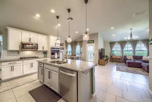 9337 Canopy Bnd, Schertz, TX, 78154-3681 | Card Image