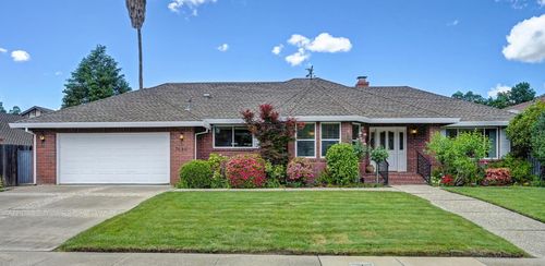 7686 River Ranch Way, Sacramento, CA, 95831 | Card Image