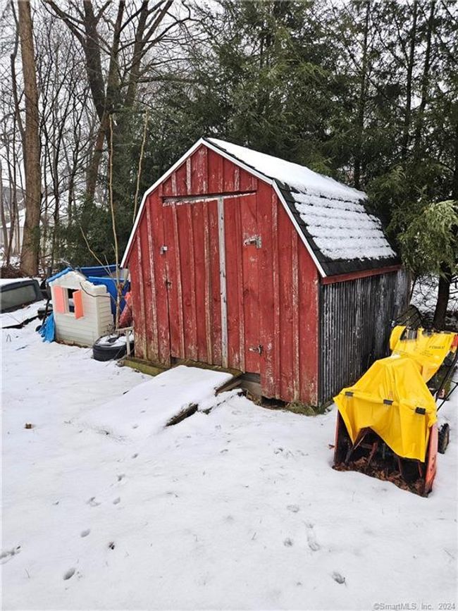 67 Prospect Ave, House other with 3 bedrooms, 1 bathrooms and null parking in Killingly CT | Image 23