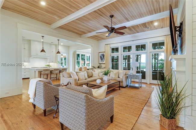 24 Carrier Blf, House other with 5 bedrooms, 5 bathrooms and null parking in Bluffton SC | Image 8