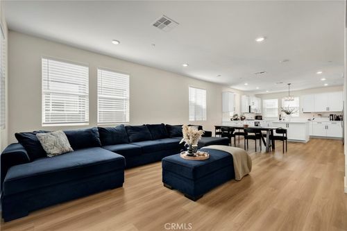 27566 Sanctuary Court, Valencia, CA, 91381 | Card Image