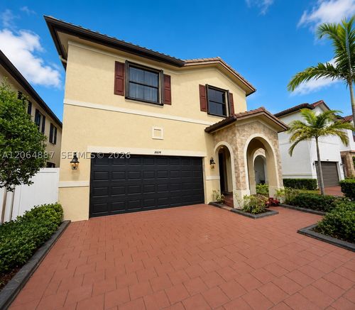 10614 W 35th Ln, Hialeah, FL, 33018-2124 | Card Image