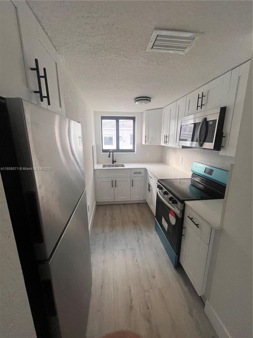 apt-1-3417 Nw 22nd Ave, Miami, FL, 33142-5324 | Card Image