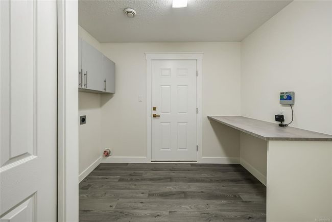704 Sutton Pl, House other with 3 bedrooms, 2 bathrooms and 3 parking in Qualicum Beach BC | Image 21