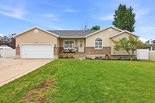 103 W 2250 N, Layton, UT, 84041-4036 | Card Image
