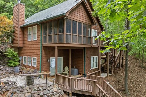 255 Horseshoe Bend Dr, Westminster, SC, 29693-5066 | Card Image