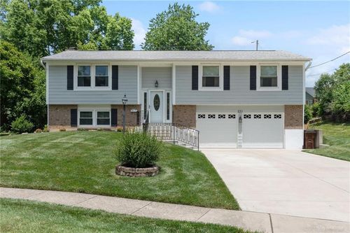 233 Royal Oaks Dr, Fairborn, OH, 45324-4026 | Card Image