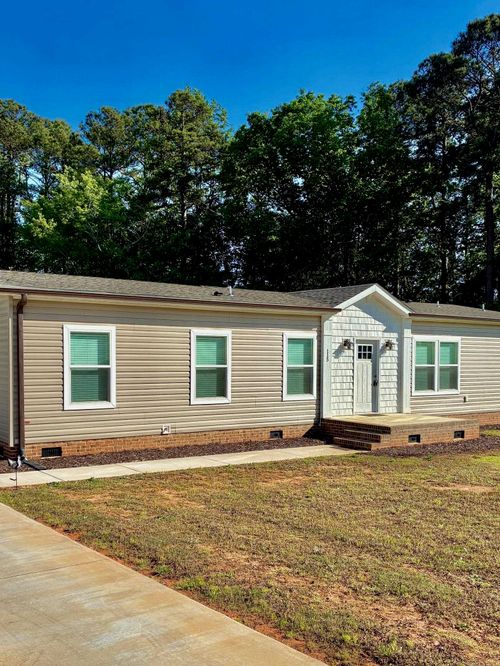 115 Putman Rd, Buffalo, SC, 29321-2816 | Card Image