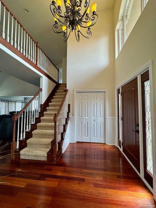 Foyer | Image 10