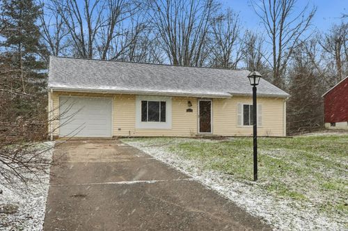 1535 E Meadowbrook Dr, Loveland, OH, 45140 | Card Image