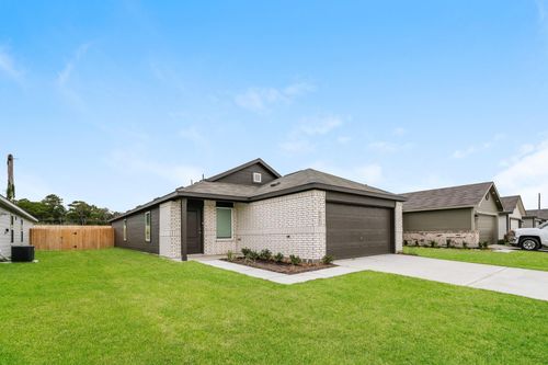 7907 Meadow Cranesbill Dr, Houston, TX, 77016-3370 | Card Image