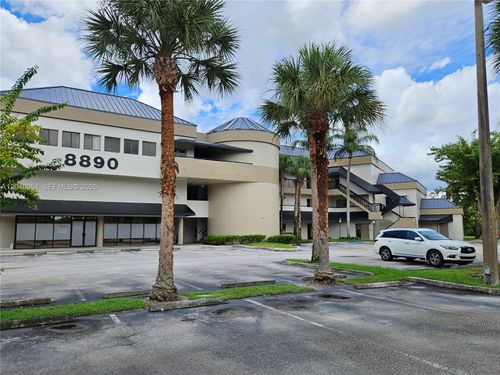 m-8890 W Oakland Park Blvd, Sunrise, FL, 33351-7235 | Card Image