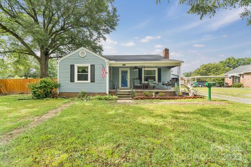 103 W Texas Ave, Bessemer City, NC, 28016-2042 | Card Image