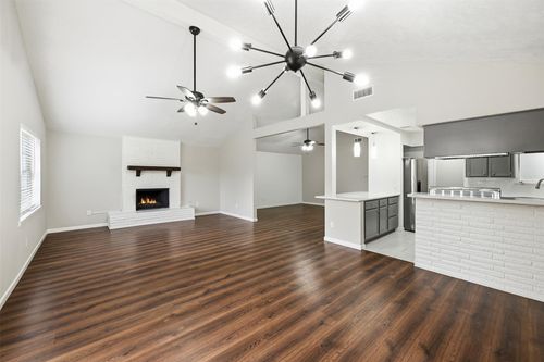 11935 Langdon Ln, Houston, TX, 77072-4711 | Card Image