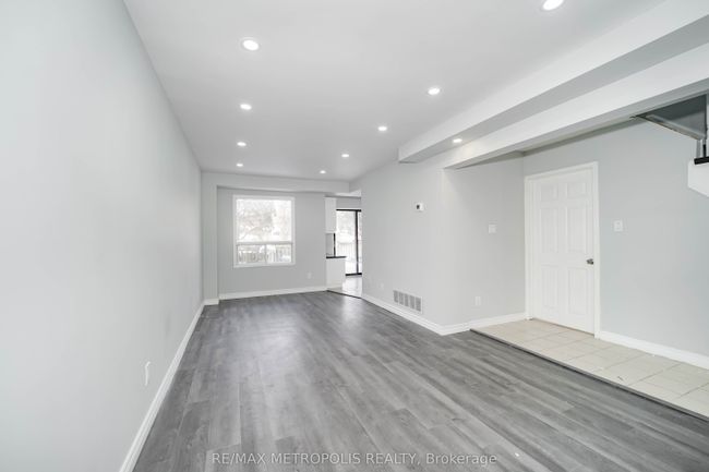 1927 Parkside Dr, House other with 5 bedrooms, 4 bathrooms and 2 parking in Pickering ON | Image 18