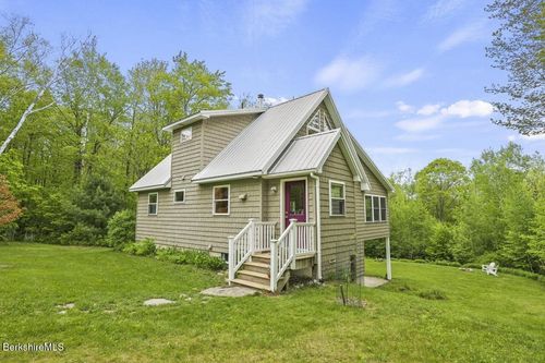 486 New State Rd, Savoy, MA, 01256-9240 | Card Image