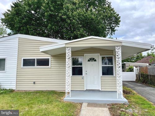 5 Warfel Dr, DELAWARE CITY, DE, 19706-8737 | Card Image