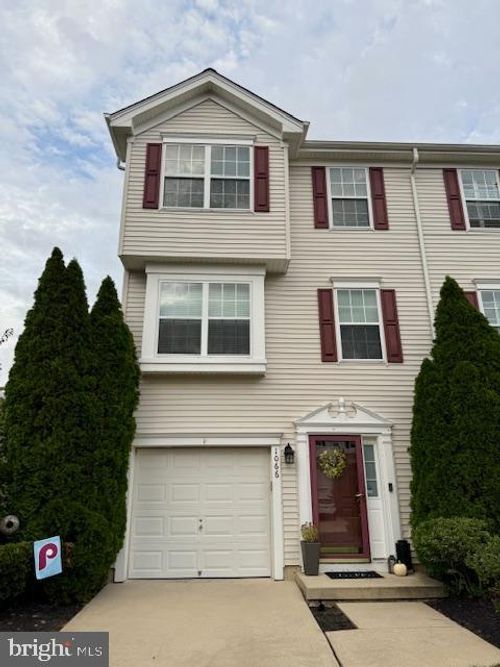 1066 Buckingham Dr, WEST DEPTFORD, NJ, 08086-3812 | Card Image