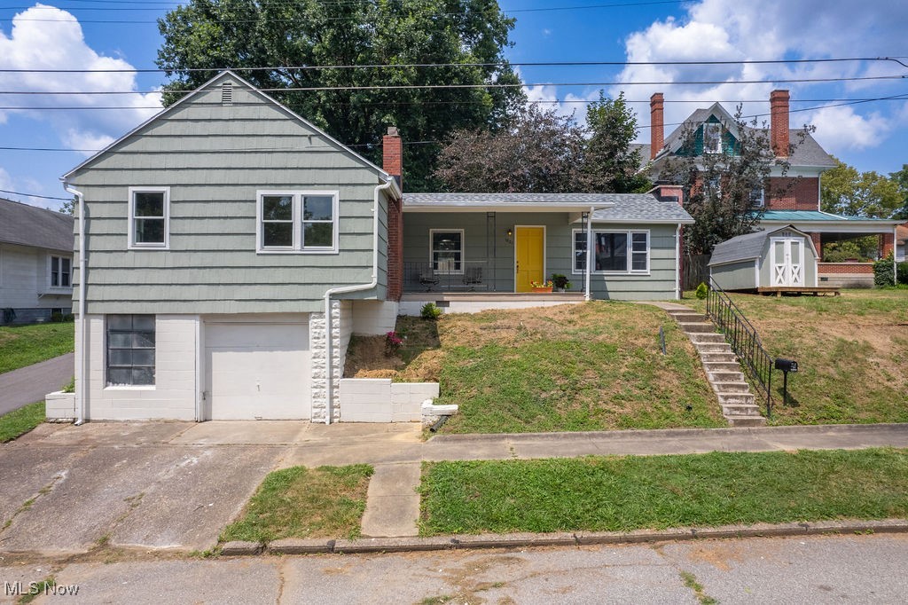 Maxwell Ave, Parkersburg, WV 26101
