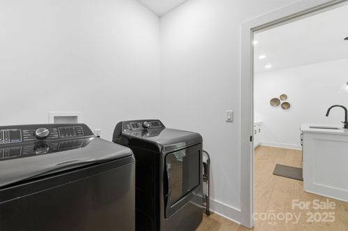 108 Glendale Ave, Asheville, NC, 28803-1338 | Card Image