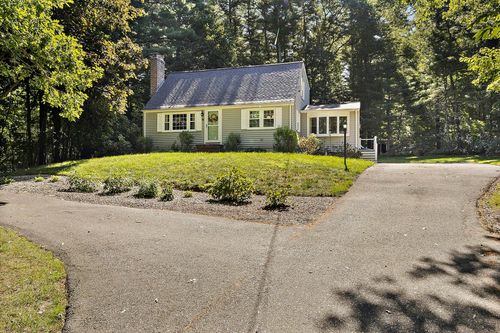 75 Oak St, Pembroke, MA, 02359 | Card Image