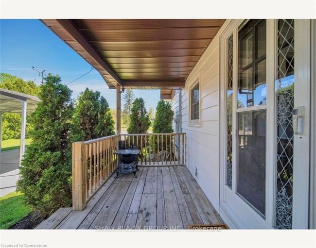 15233 St Ignatius Line, House other with 2 bedrooms, 1 bathrooms and 6 parking in Bothwell ON | Image 4