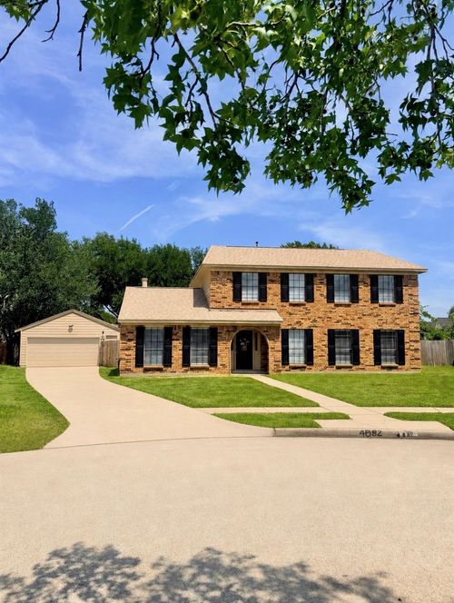 4802 Kleinmeadow Ct, Houston, TX, 77066-4332 | Card Image