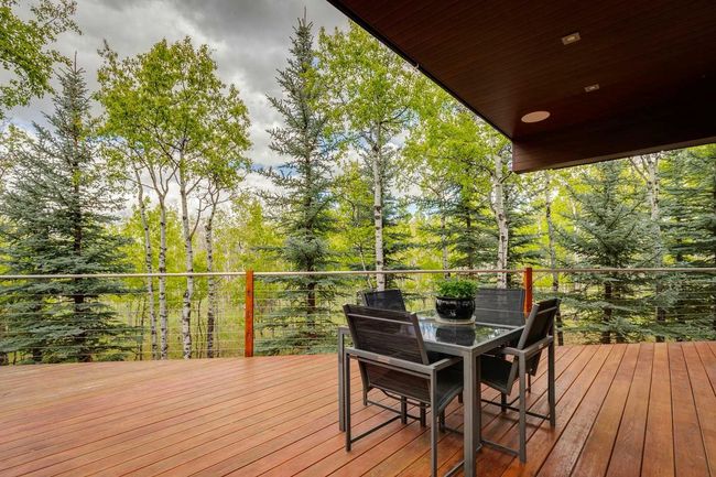 25 Posthill Drive Sw, House other with 4 bedrooms, 4 bathrooms and 8 parking in Calgary AB | Image 44