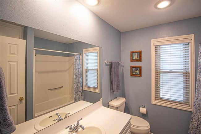 330 Holiday Ln, House other with 3 bedrooms, 2 bathrooms and 4 parking in Coldspring TX | Image 13