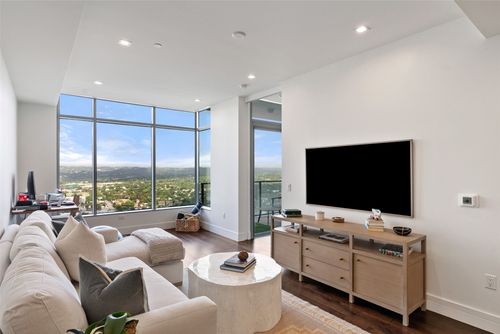 3402-501 West Ave, Austin, TX, 78701-3132 | Card Image