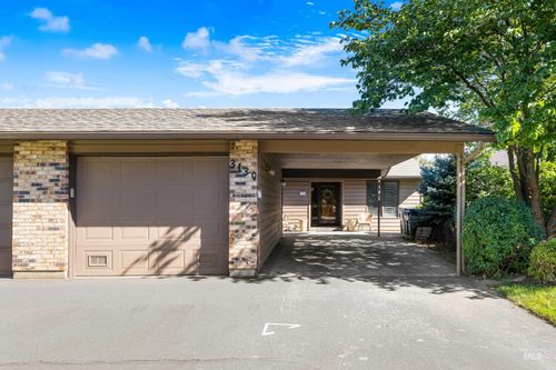 3130 W Catalina Ln, Boise, ID, 83705-4003 | Card Image